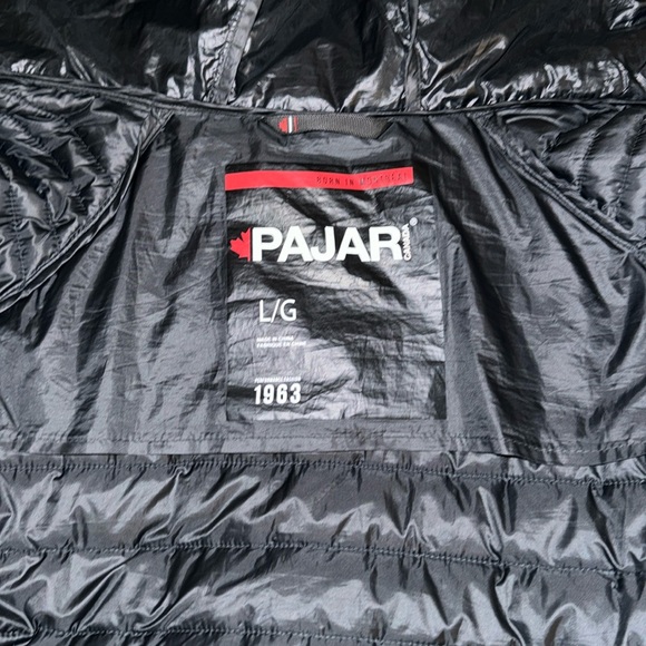 Worn two or three times almost like new, I'm selling it because I have another - Picture 1 of 7